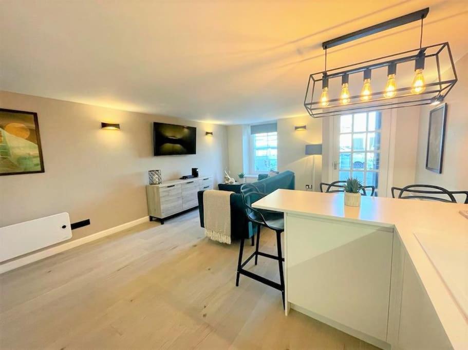 Stylish, Central And Cosy 1Bd Nr Canongate Édimbourg Extérieur photo
